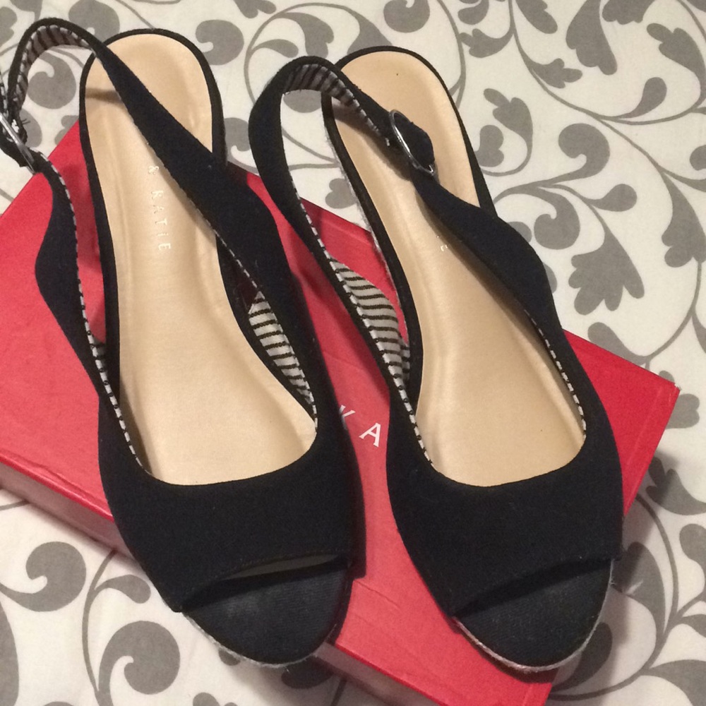 Kelly & Katie espadrilles